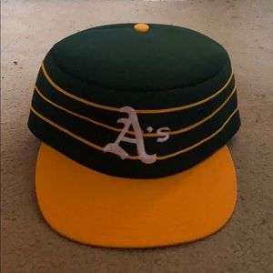 Vintage 80s Oakland Athletics hat